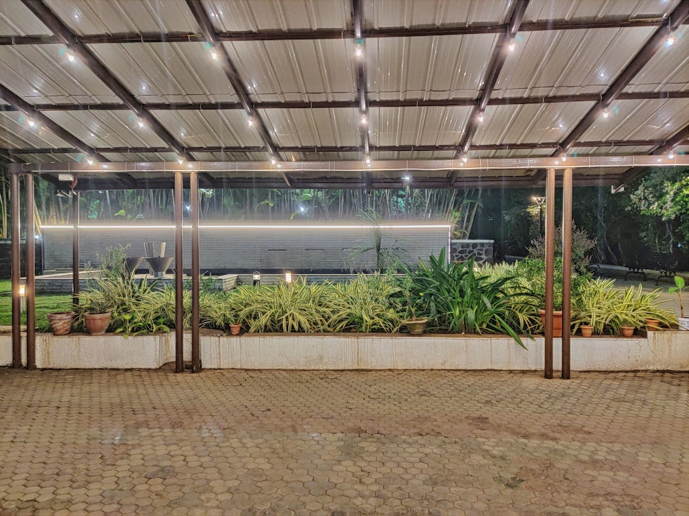 Hotel Ashwin Igatpuri, Pure Veg & Jain Food