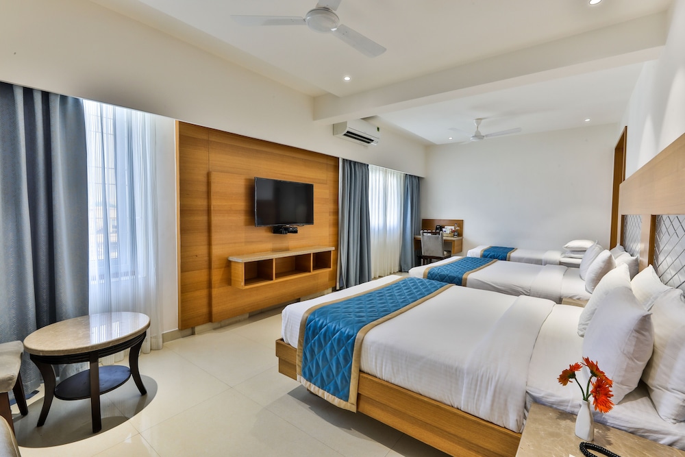 VBR Grand Inn Hotel