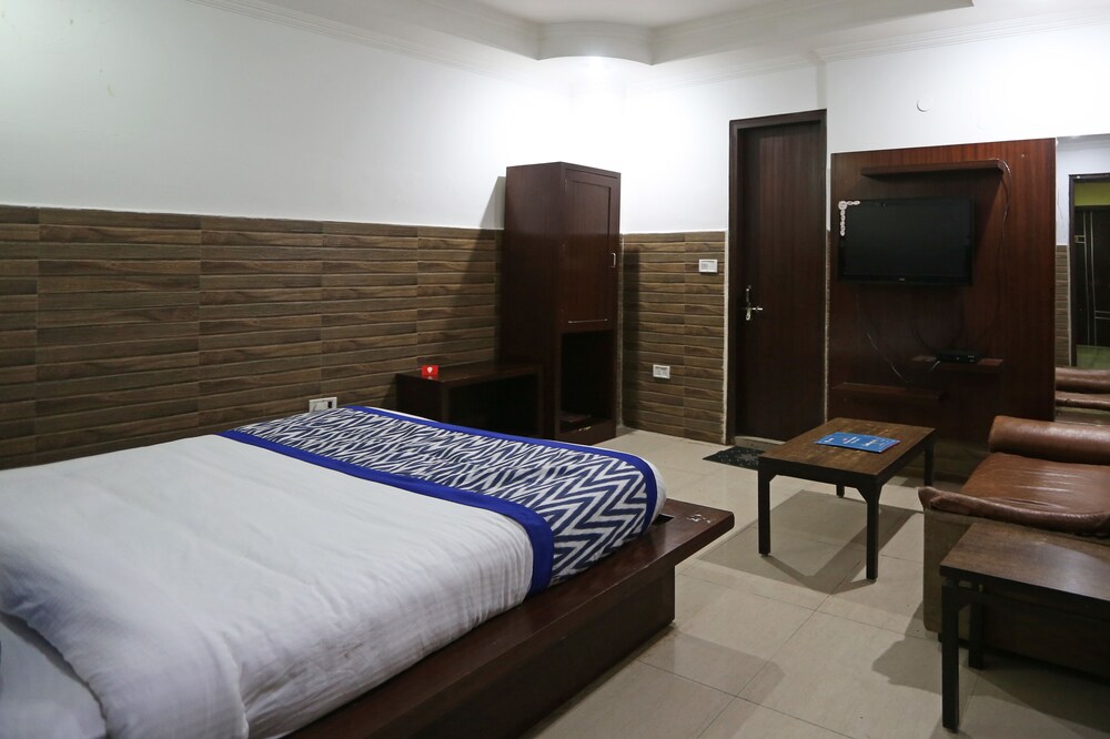 Hotel Rossette - Near New Delhi Railway Station
