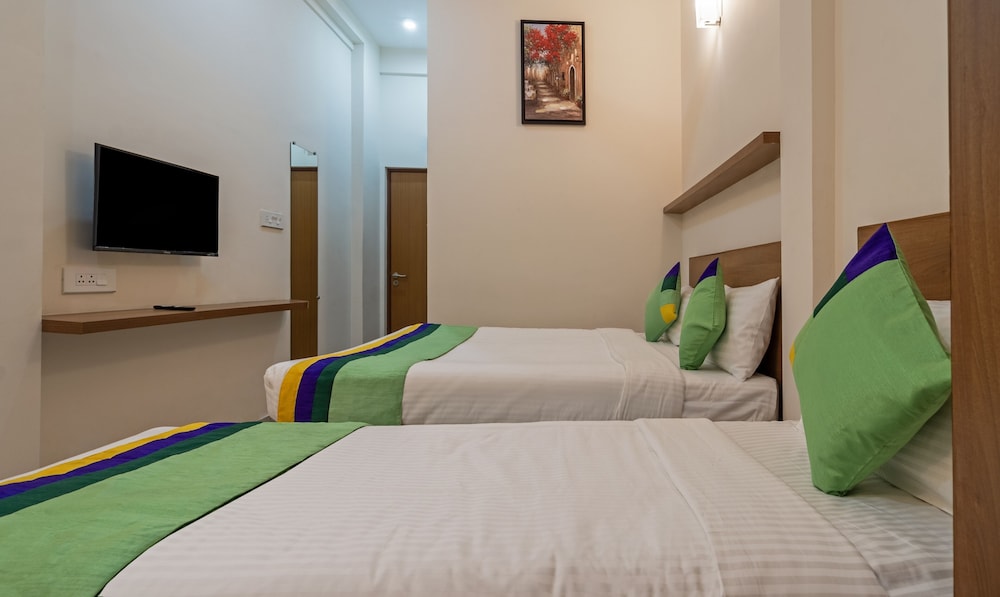 Itsy Hotels Avani Stays, Vyttila, Kochi