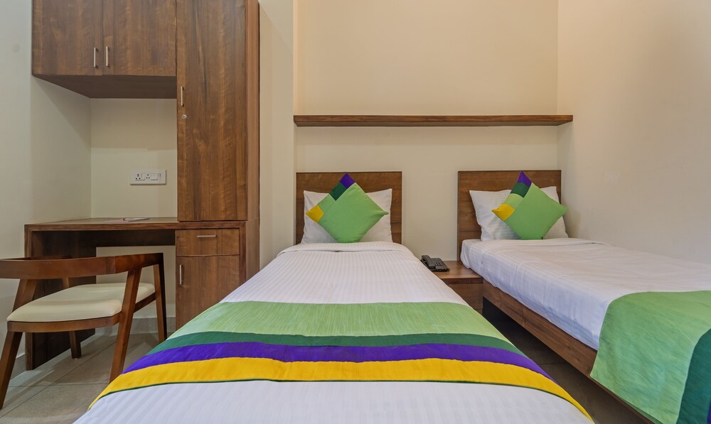 Itsy Hotels Avani Stays, Vyttila, Kochi