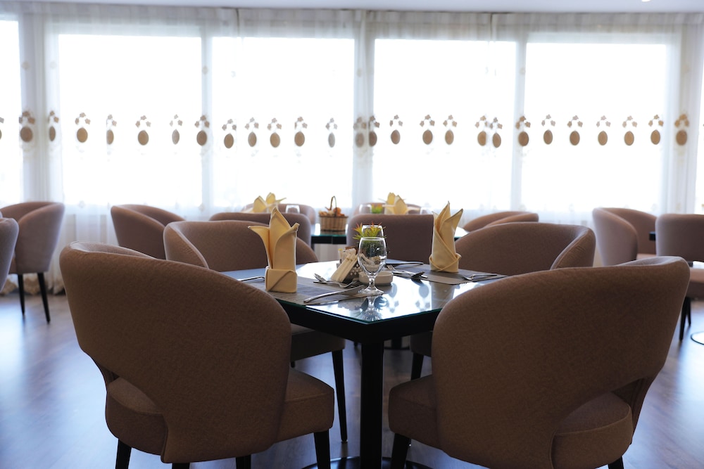 Triumph Plaza Hotel
