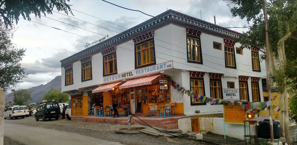 Hotel Deyzor