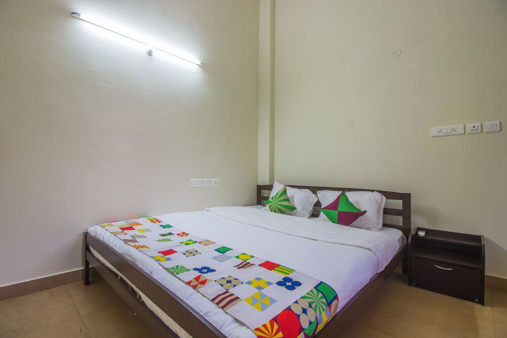 Oyo 18509 Home Pool View 4Bhk Majorda