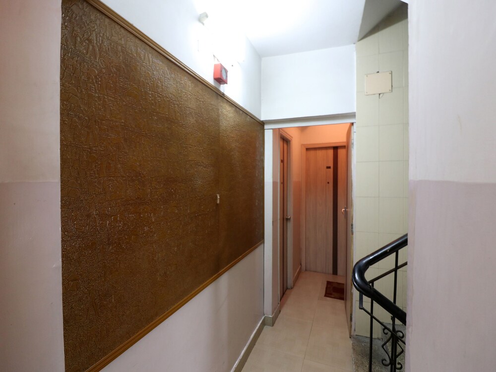 OYO 4219 Ratnakar Residency