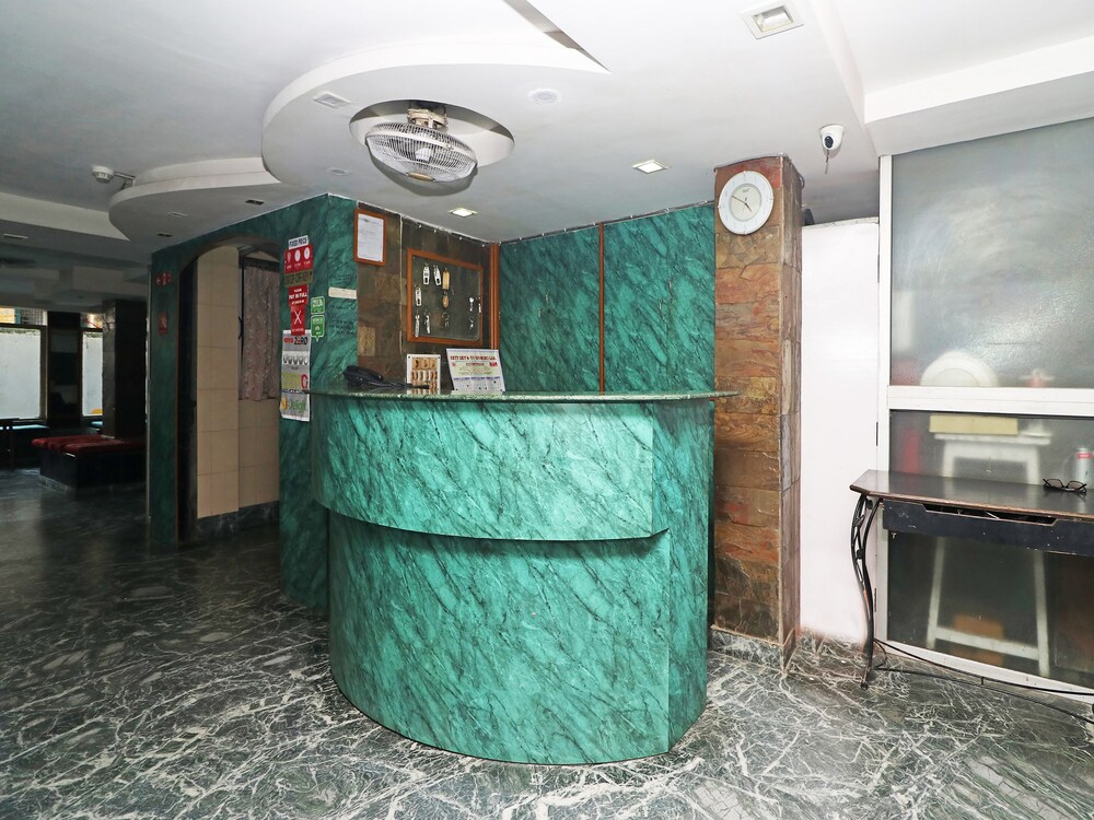 OYO 4219 Ratnakar Residency