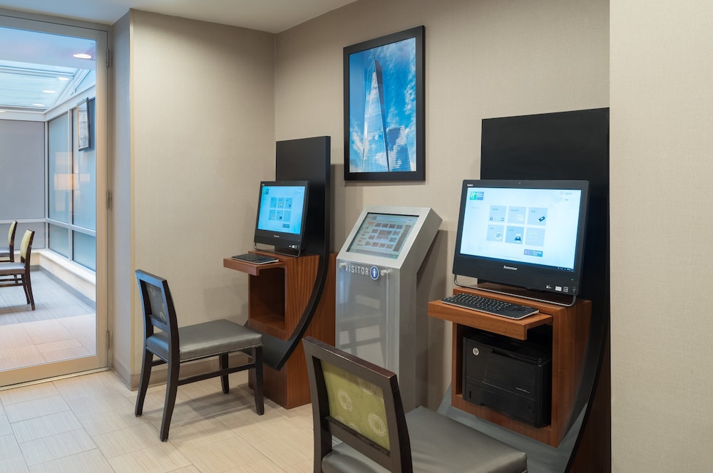 Holiday Inn Express New York City- Wall Street by IHG