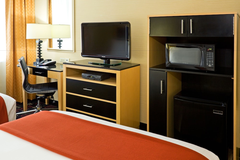 Holiday Inn Express New York City- Wall Street by IHG