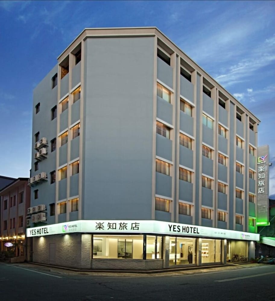 Yes Hotel