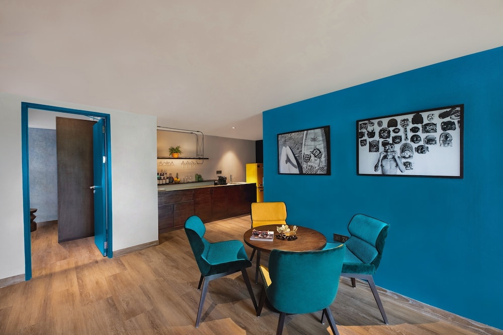 MAMAKA by Ovolo