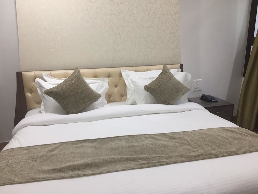 Hotel Green Castle