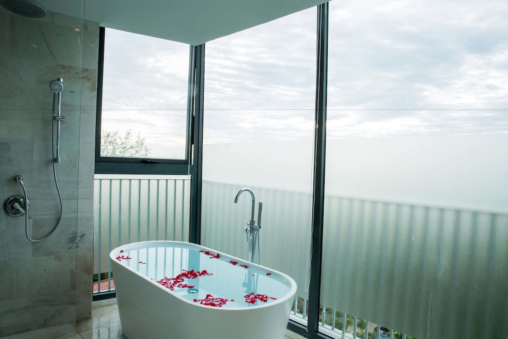 The Palmy Resort Phu Quoc & Spa