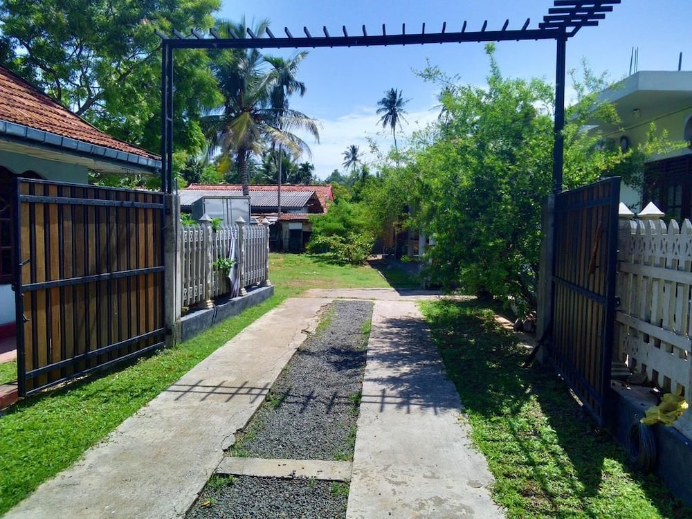 Randi Guest House