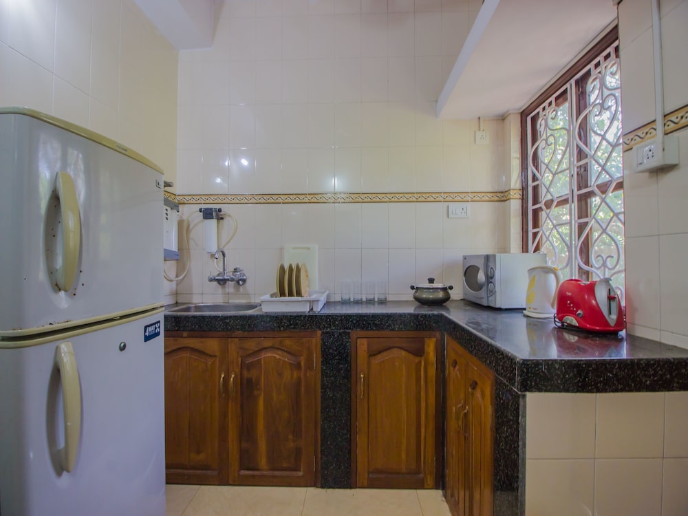 OYO 12864 Home Pool Facing 3BHK Beatlbatim
