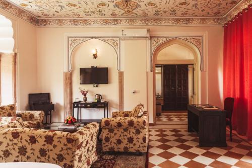 Mundota Fort And Palace