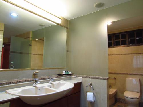 Alocassia Service Apartments