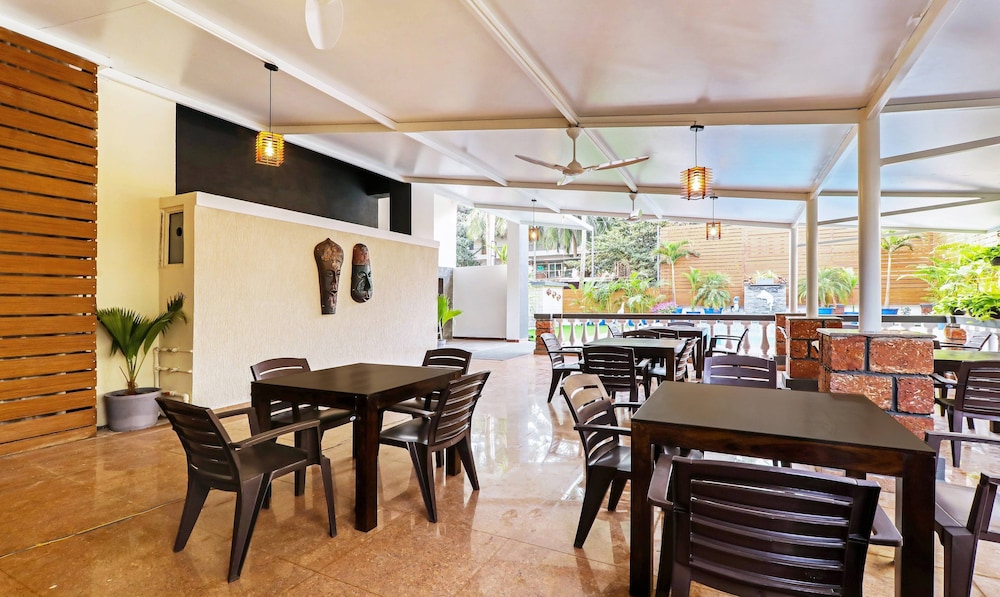 Treebo Premium Dona Eliza, 700 metres from Calangute Beach