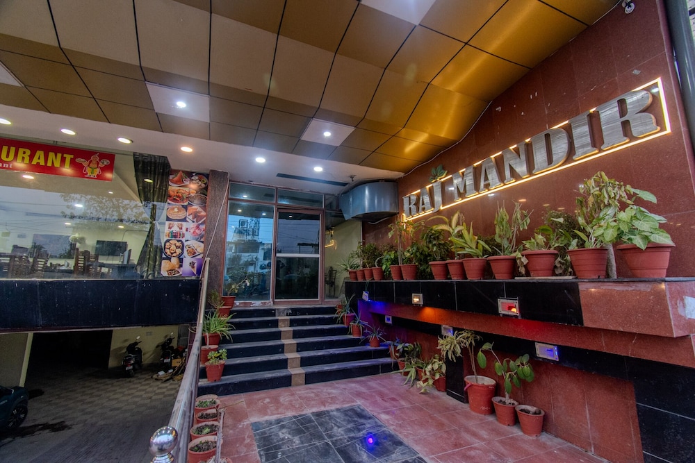 Hotel Raj Mandir