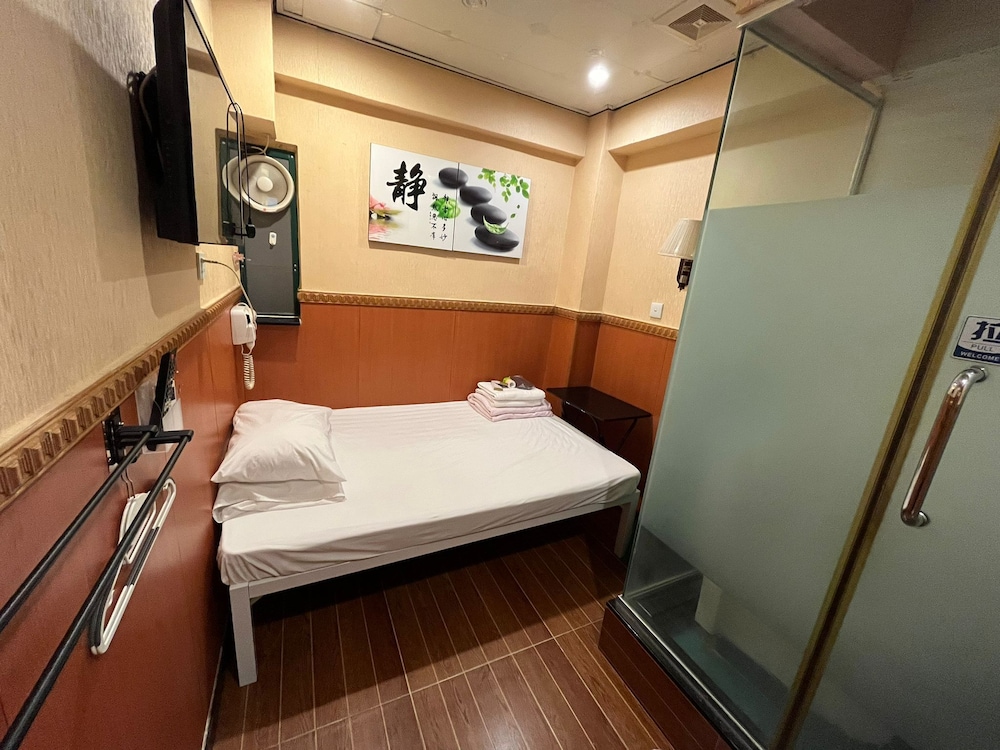 Just Inn on Nathan Road