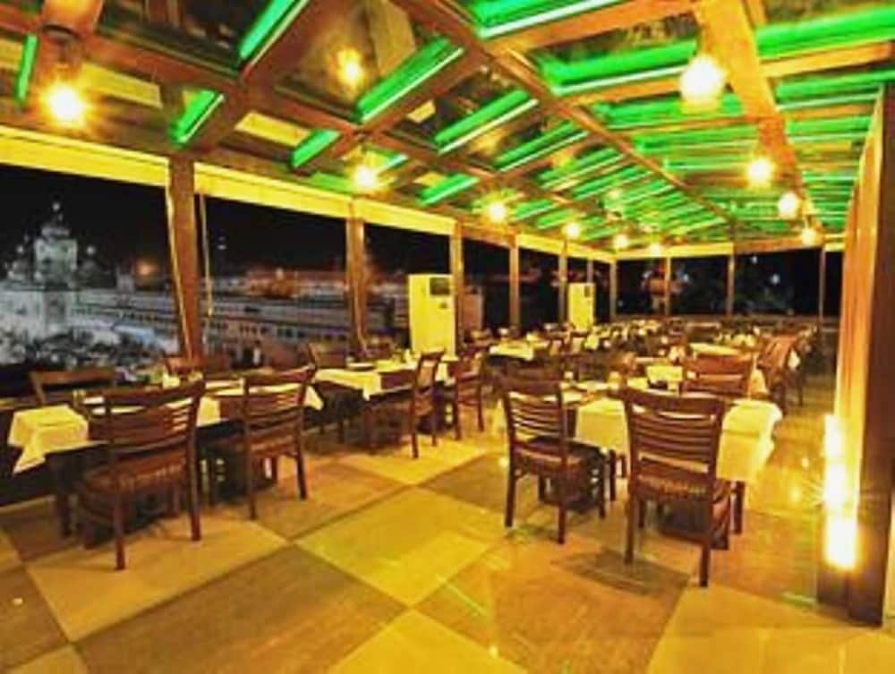 Hotel Le Golden - Amritsar