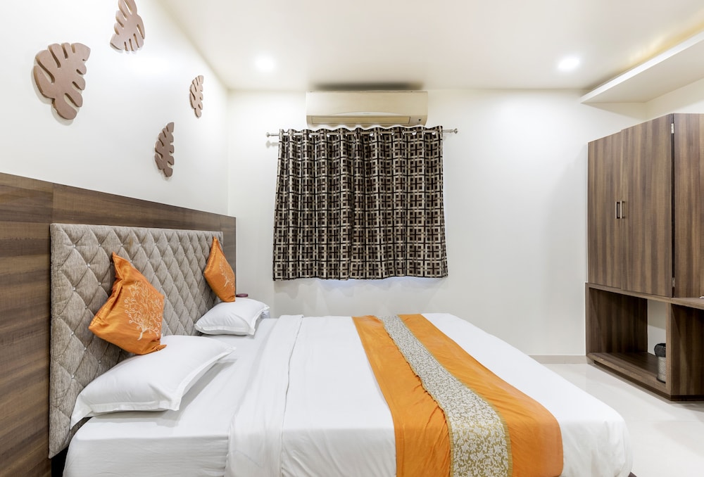 Hotel Ashish