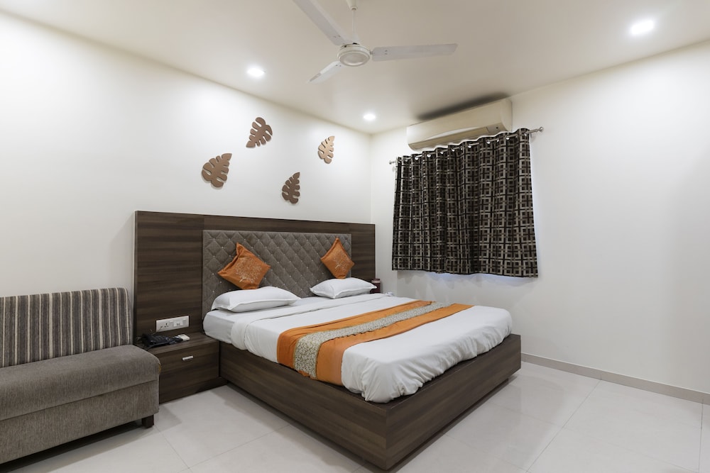 Hotel Ashish