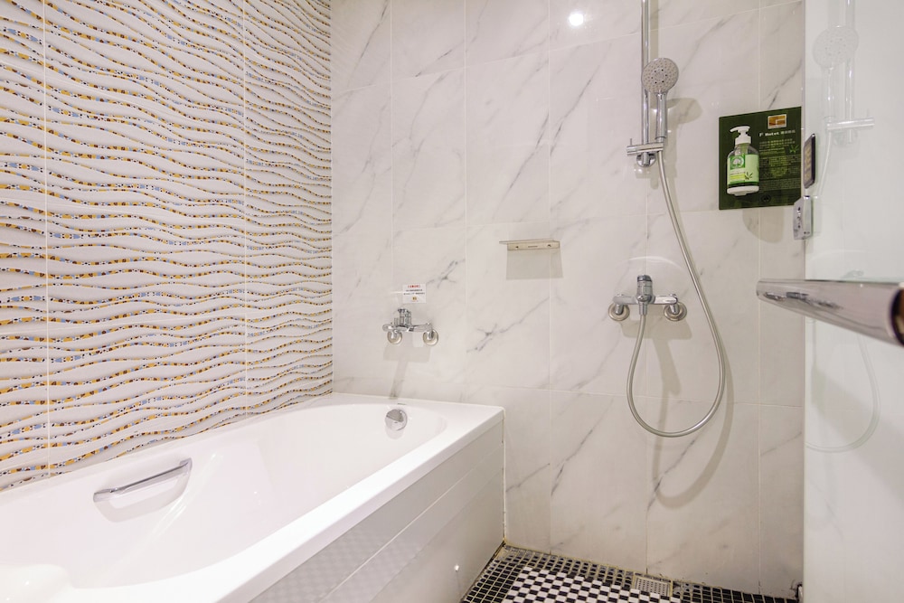 CHECK inn New Taipei LuZhou