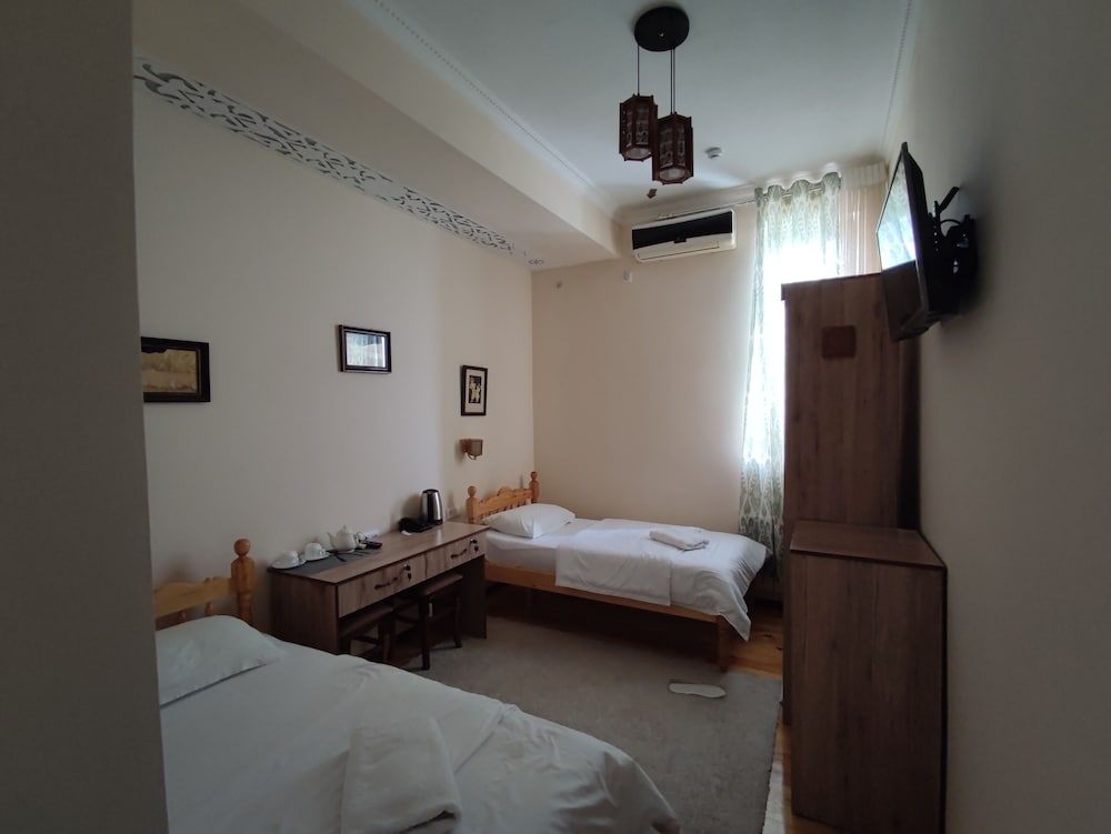 Naqshband Craft Center & Hotel