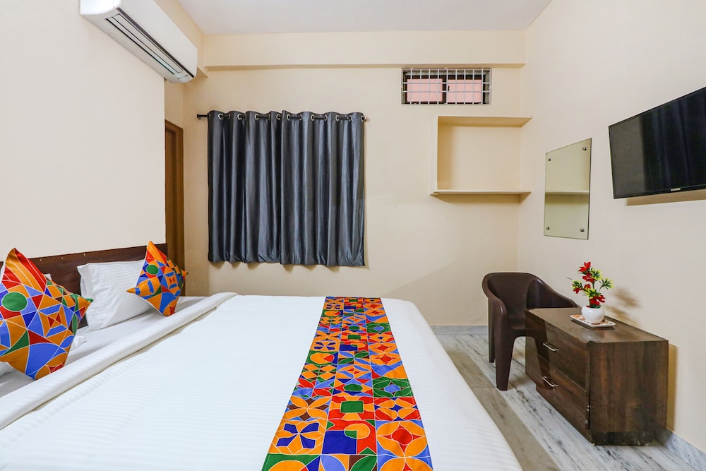 Fabhotel Prestige Castle