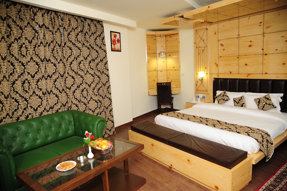 The Grand Sharan