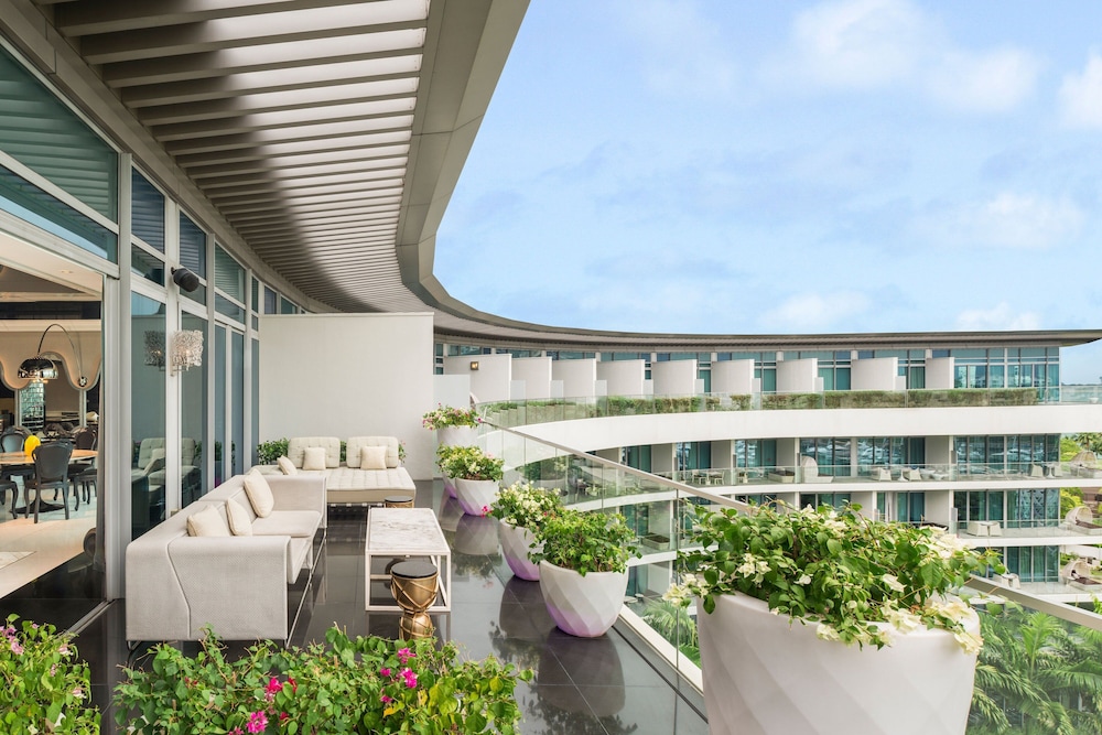 W Singapore - Sentosa Cove (Newly Renovated)