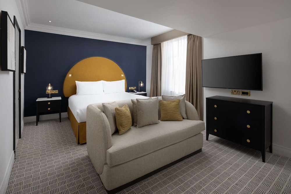 The Waldorf Hilton, London