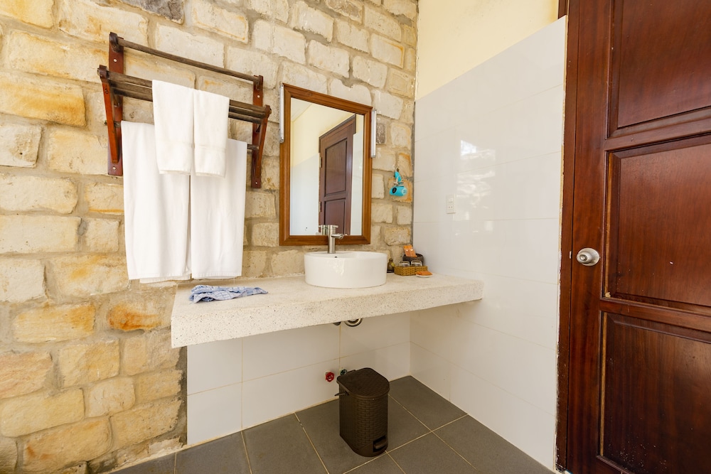 Phu Quoc Eco Beach Resort