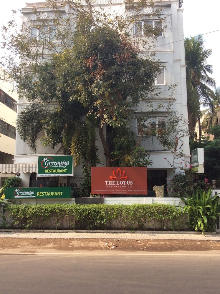 The Lotus- Apartment Hotel Venkatraman