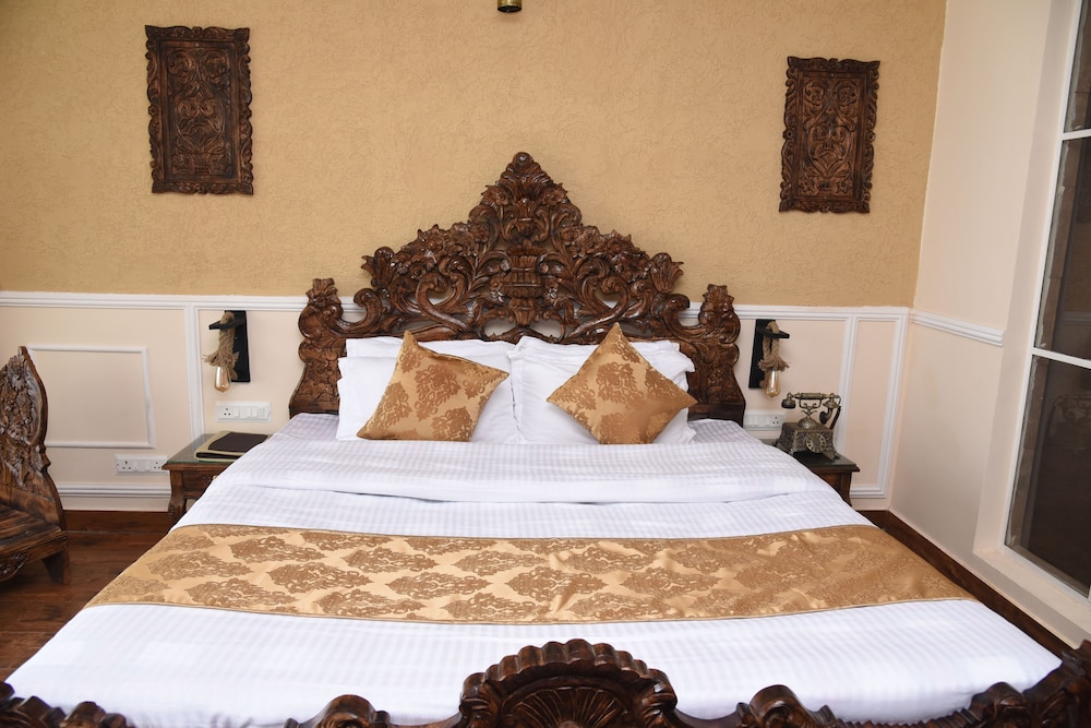 Kali Tibba Resort
