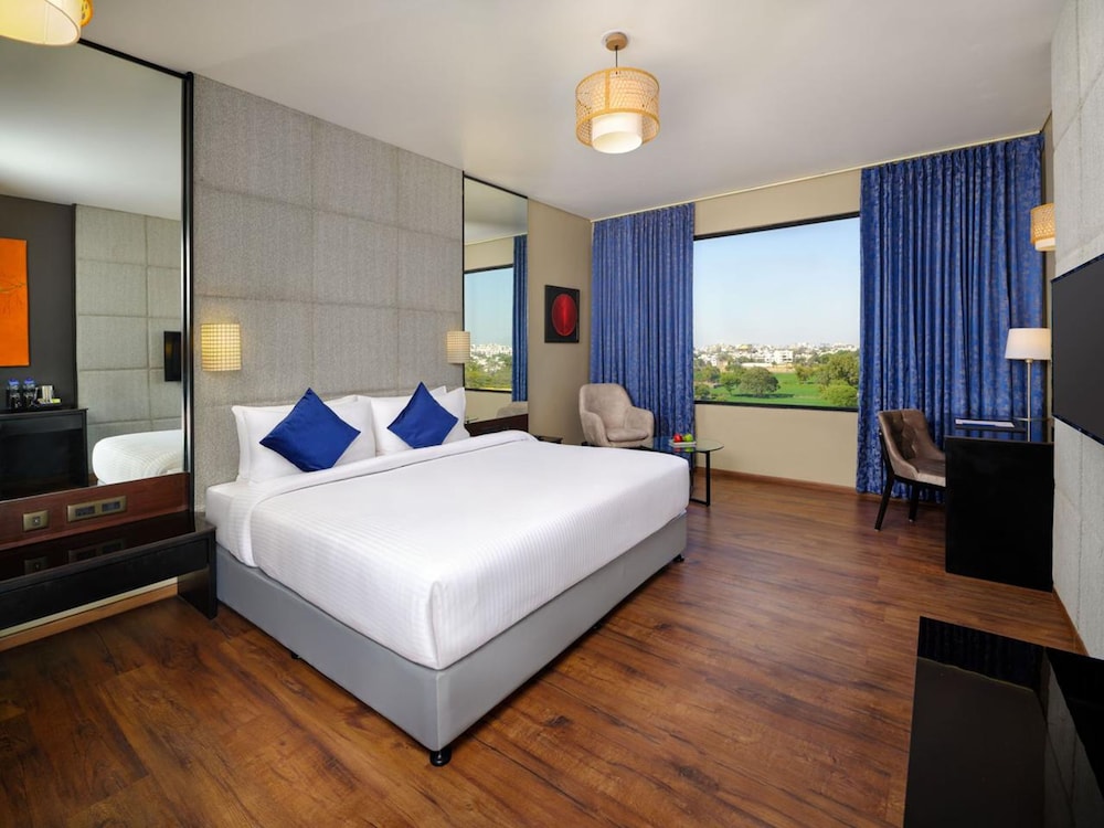 Essentia Luxury Hotel