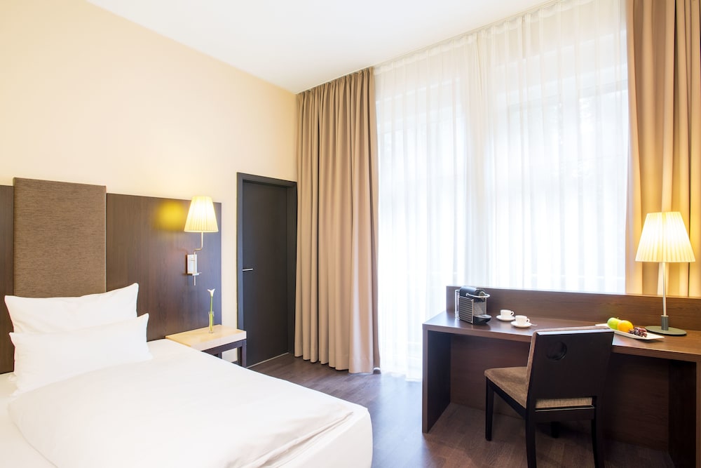 NH Frankfurt Villa