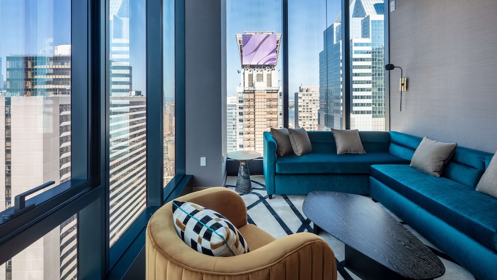 Tempo by Hilton New York Times Square
