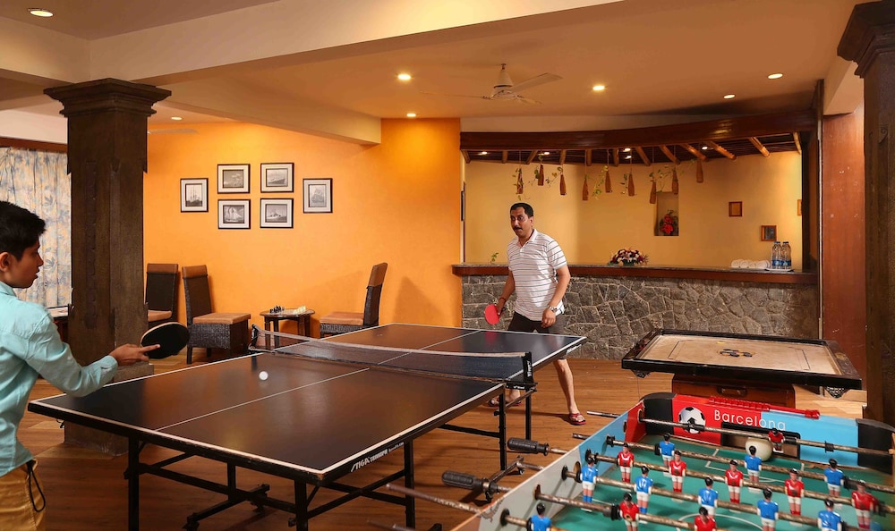 Uday Suites - The Airport Hotel