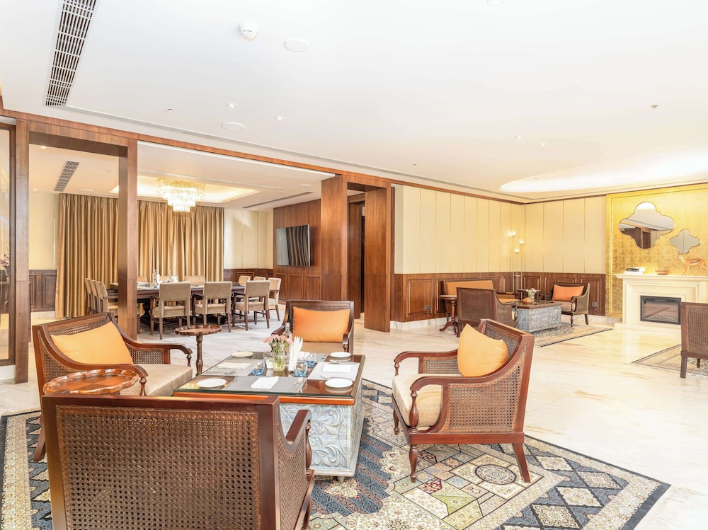 Radisson Collection Hotel & Spa, Riverfront Srinagar