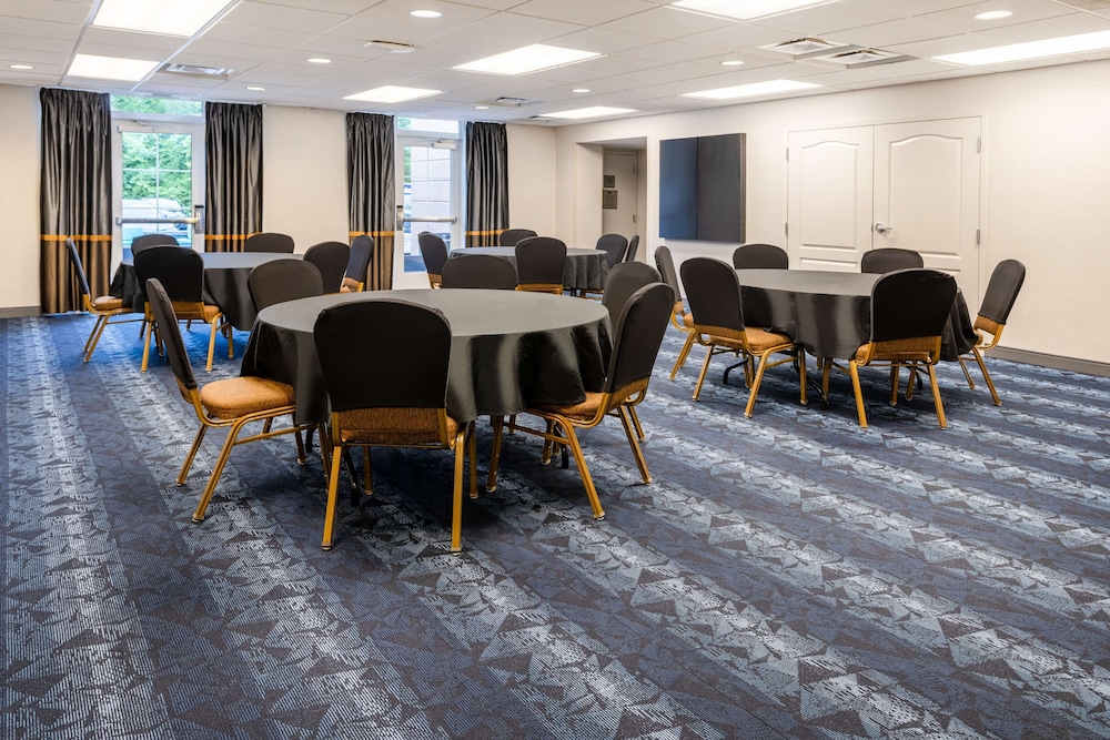 Homewood Suites by Hilton Rochester/Greece, NY