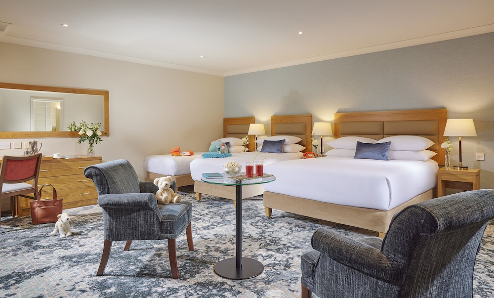Hodson Bay Hotel
