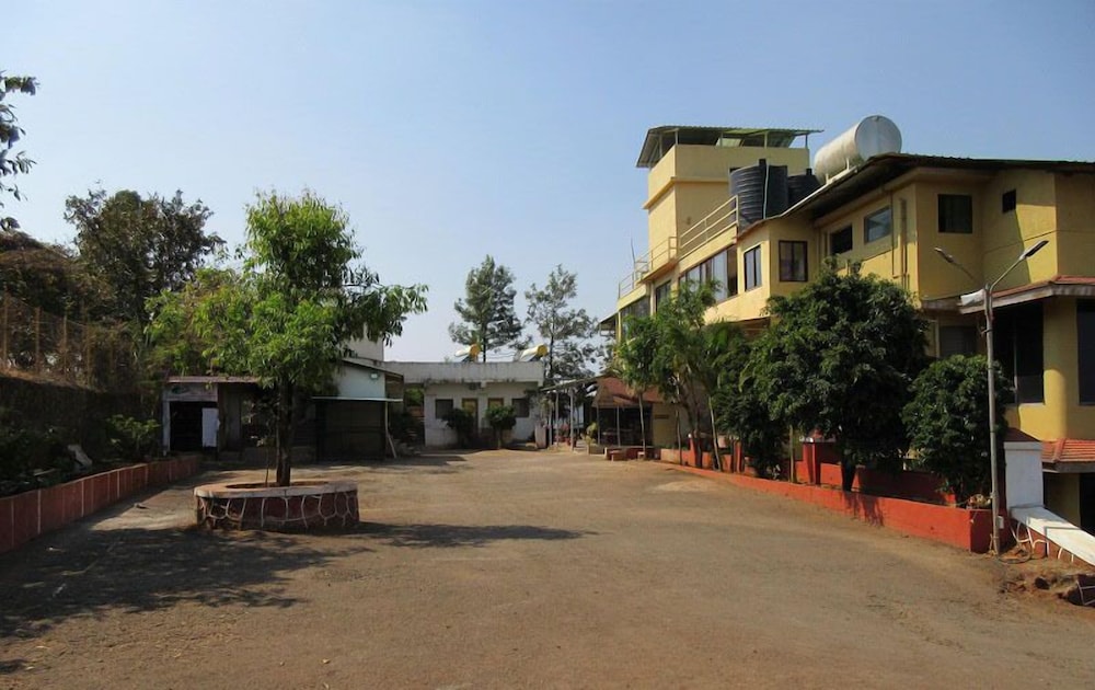 Bellevue Resort, Panchgani