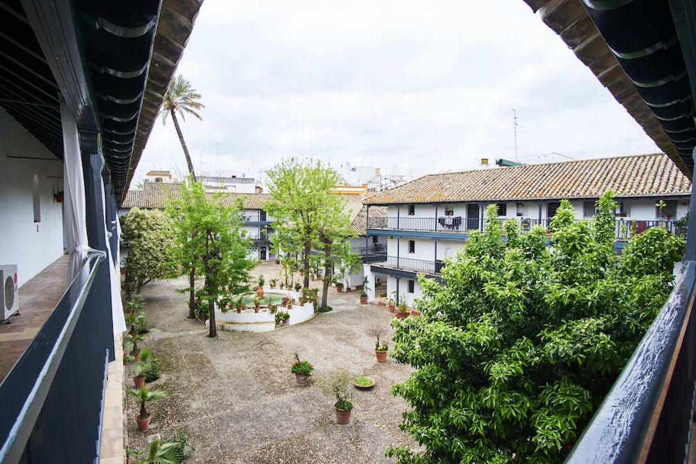 Corral Del Conde