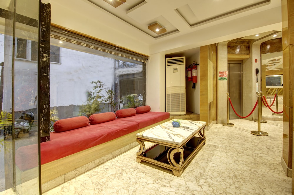 Hotel Shanti Plaza