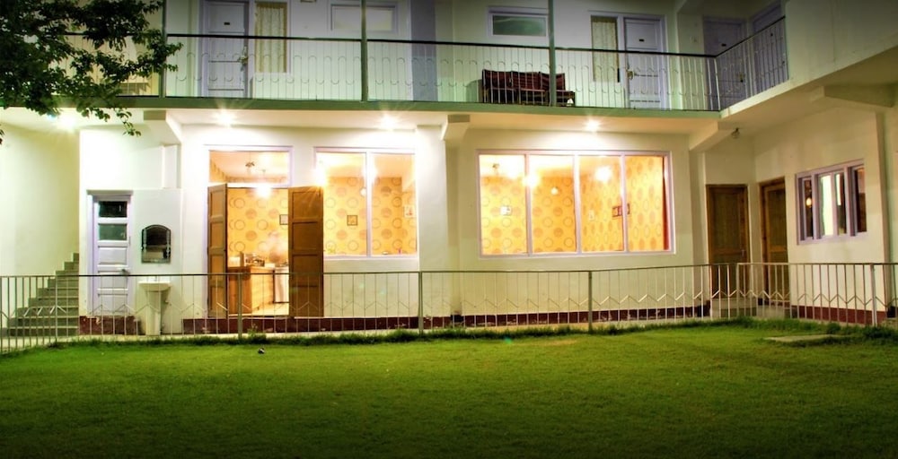 Hotel Greenland Kargil