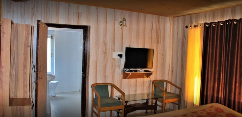 Hotel Greenland Kargil