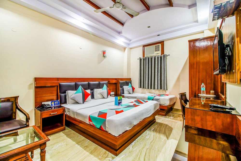 FabHotel Jaggi Palace Karol Bagh