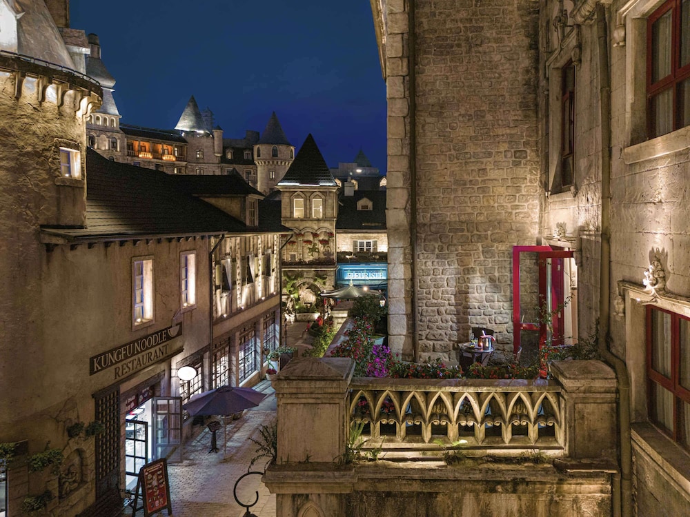 Hotel Mercure Danang French Village Bana Hills