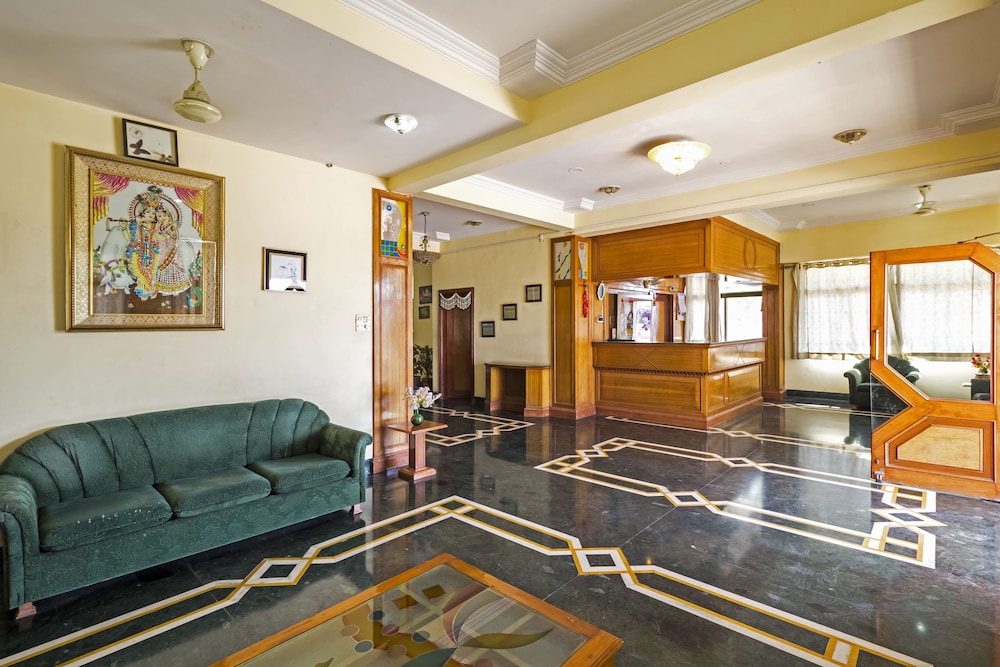 Hotel Indore Palace, Feel At Home (Newly Renovated Hotel)